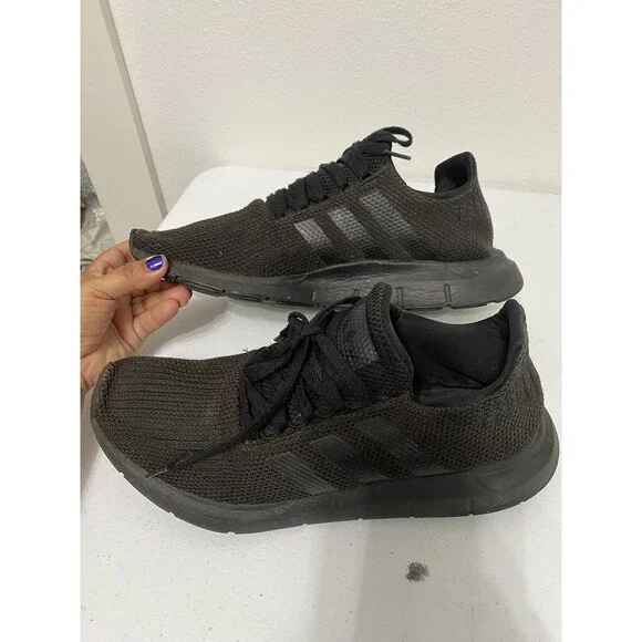 Adidas Swift Run Men's Athletic Sneaker Running Shoe Black Casual Trainers 11.5 - Picture 4 of 9